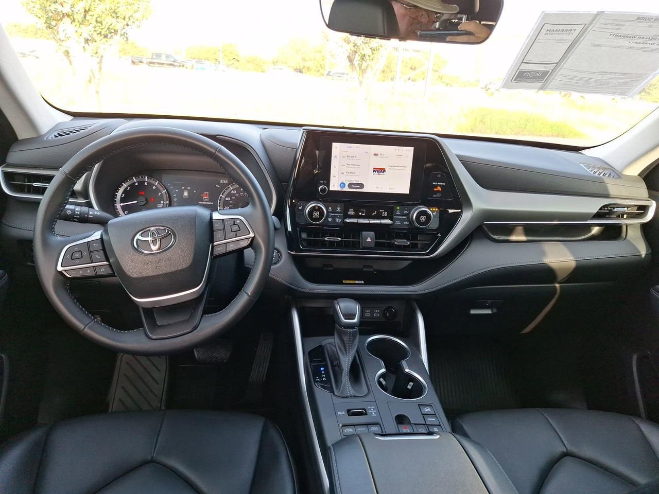 2023 Toyota Highlander L Hurst TX