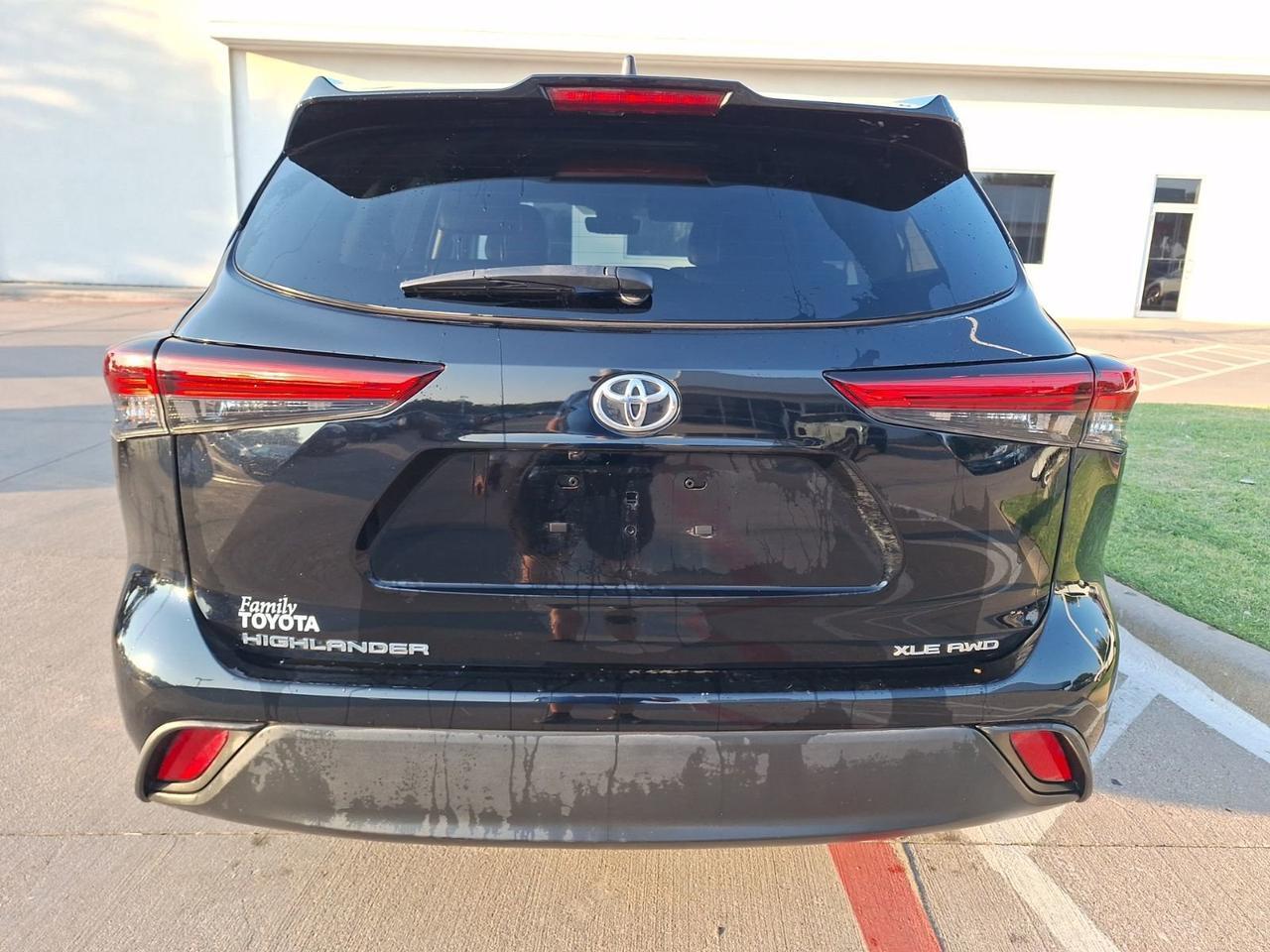 2023 Toyota Highlander L Hurst TX