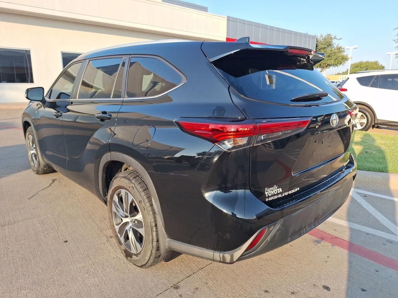 2023 Toyota Highlander L Hurst TX