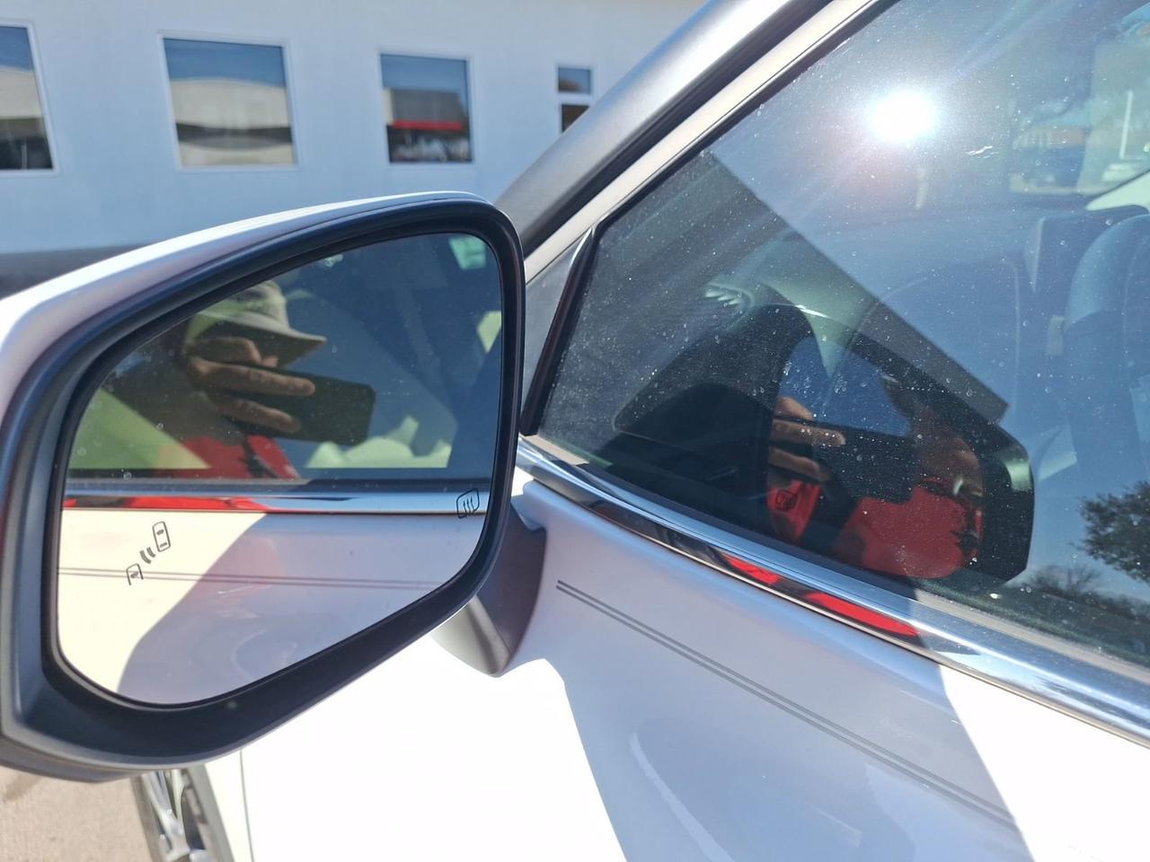 2023 Toyota Highlander L Hurst TX