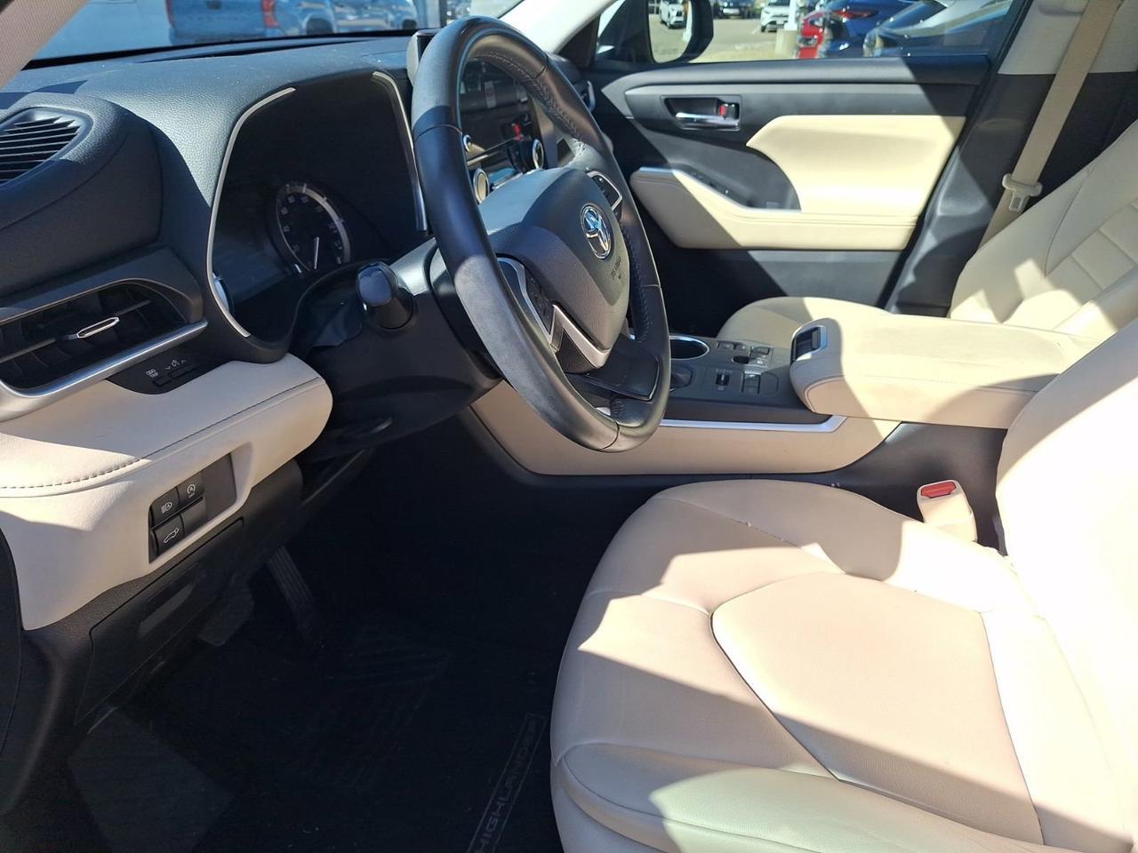 2023 Toyota Highlander L Hurst TX