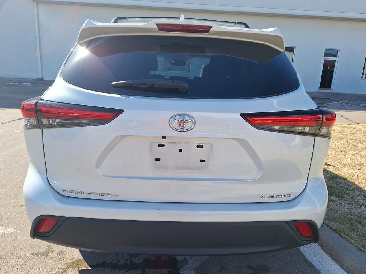 2023 Toyota Highlander L Hurst TX