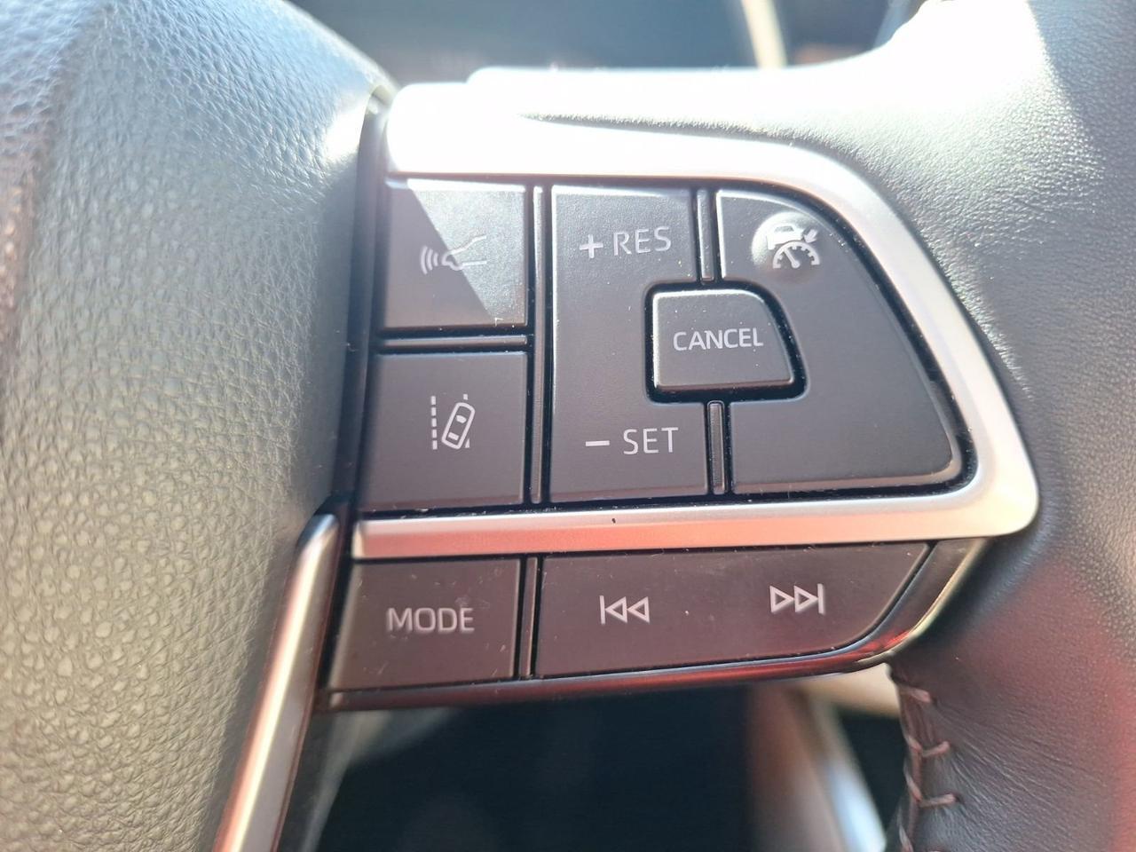 2023 Toyota Highlander L Hurst TX