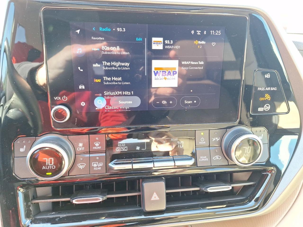 2023 Toyota Highlander L Hurst TX