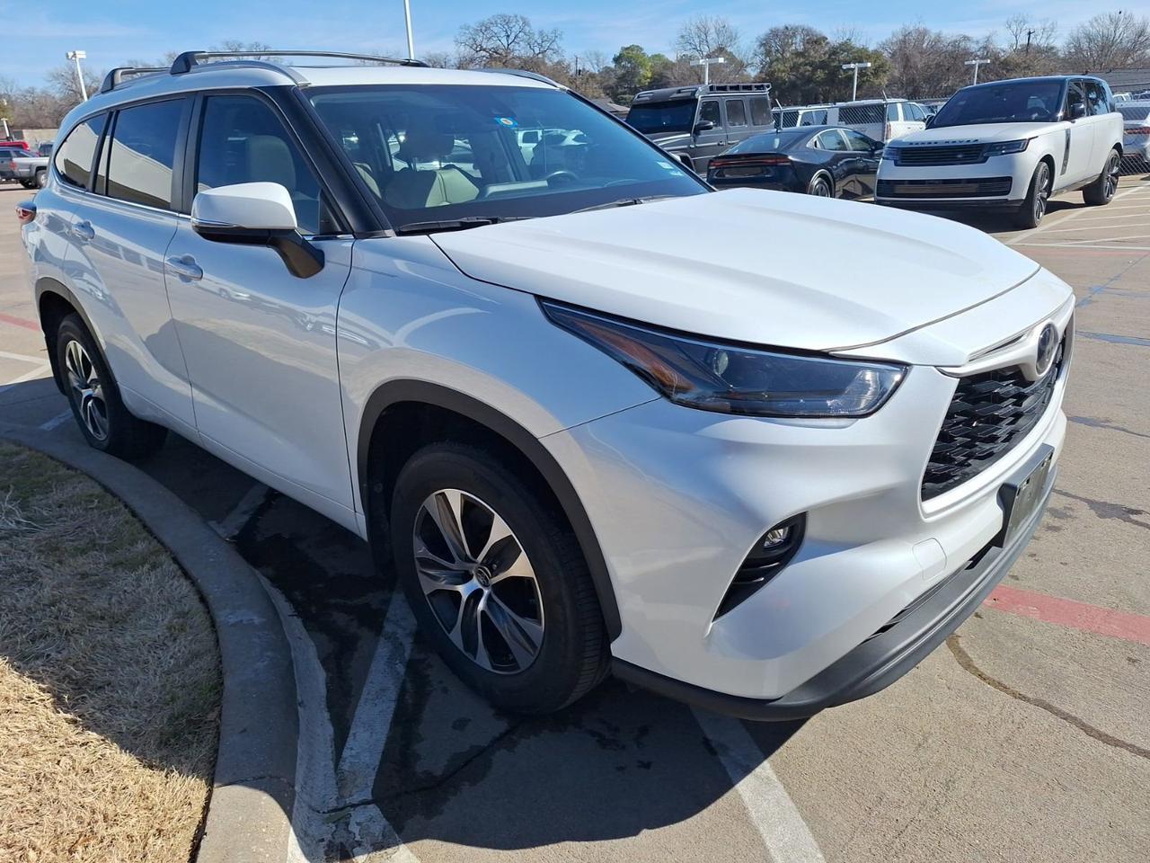 2023 Toyota Highlander L Hurst TX