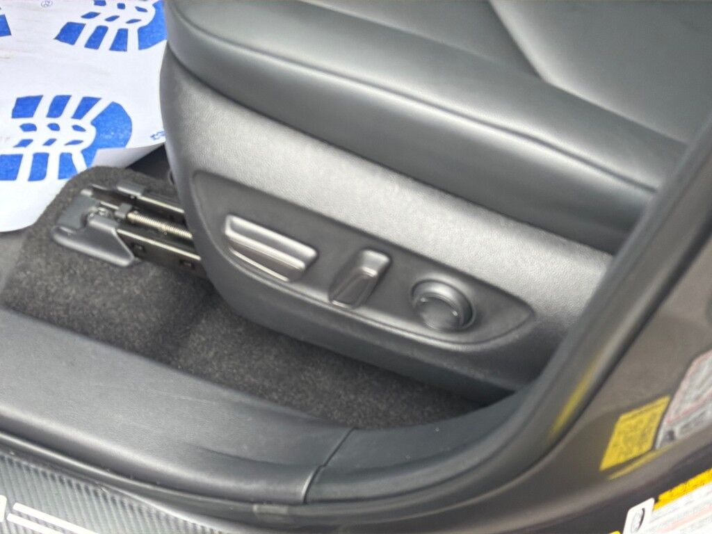 2023 Toyota Highlander L Cooperstown NY