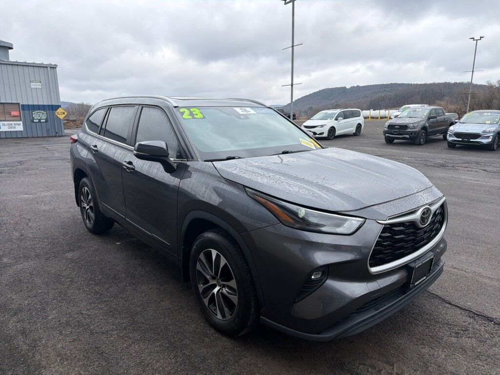 2023 Toyota Highlander L Cooperstown NY