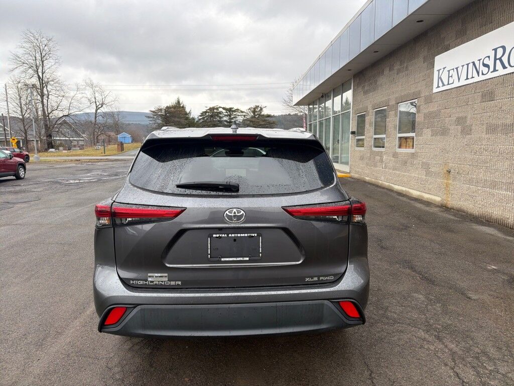 2023 Toyota Highlander L Cooperstown NY