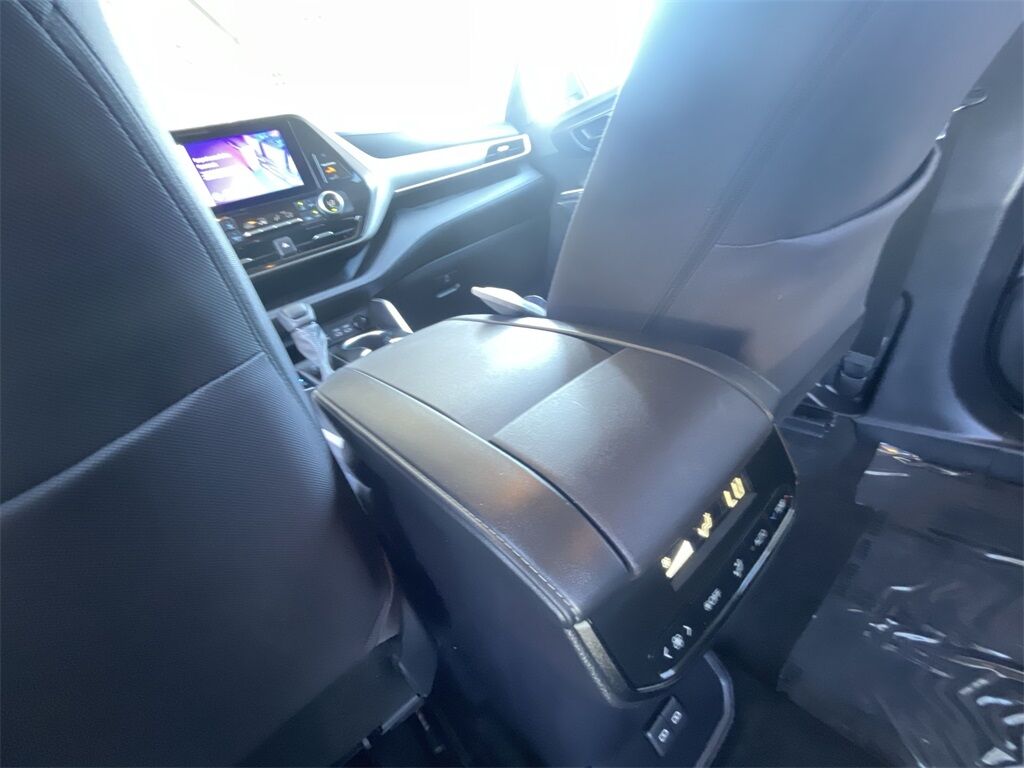 2023 Toyota Highlander L Petaluma CA