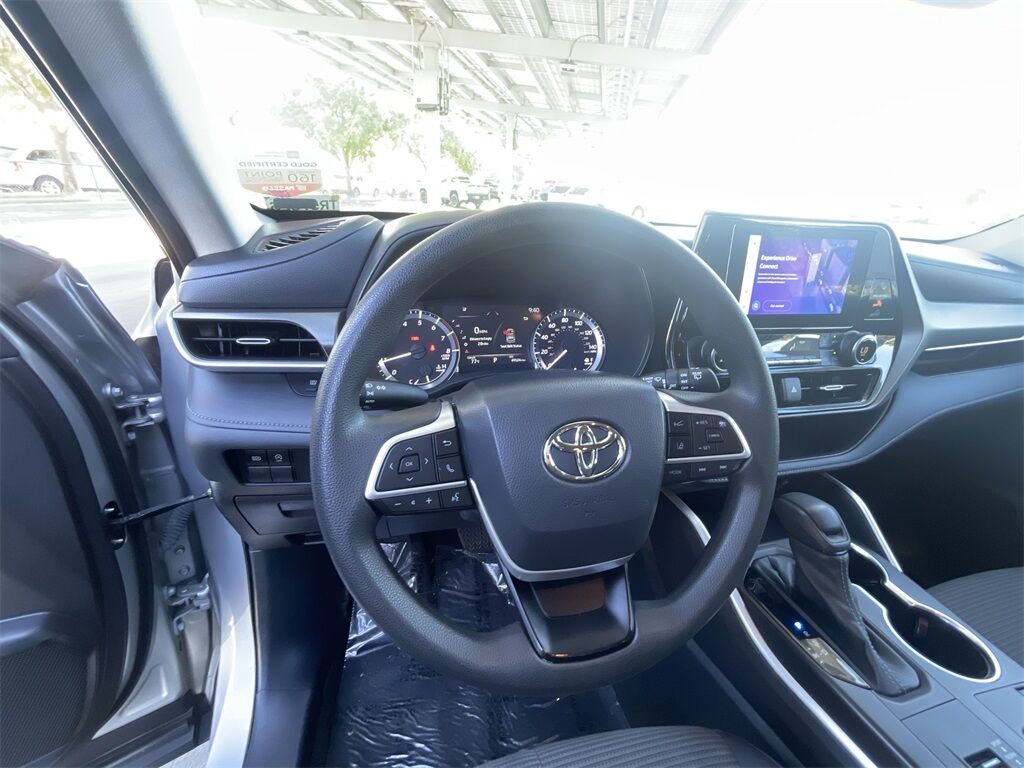 2023 Toyota Highlander L Petaluma CA
