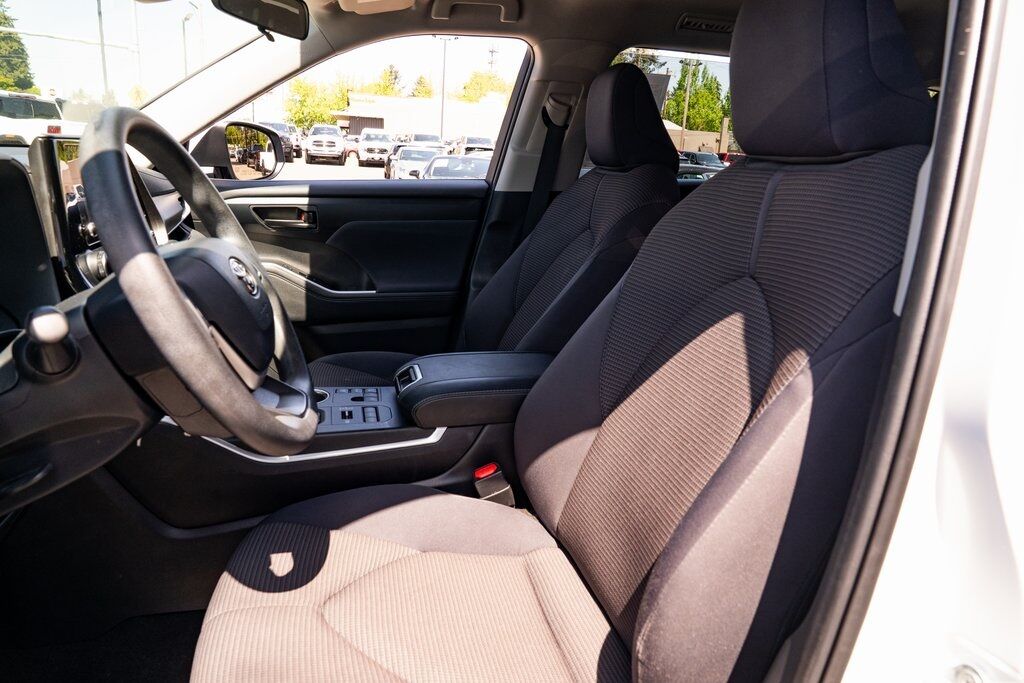 2023 Toyota Highlander L Milwaukie OR