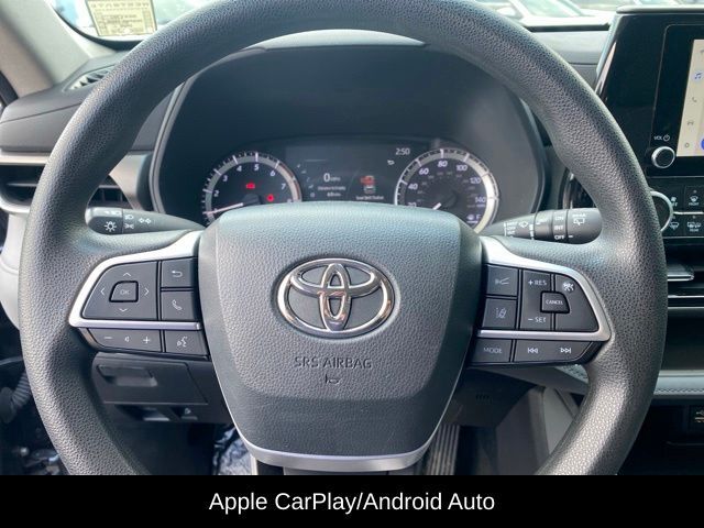 2023 Toyota Highlander L - Photo 11