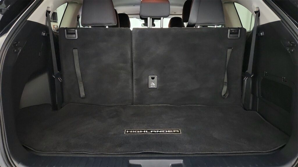 2023 Toyota Highlander L Laurel MD