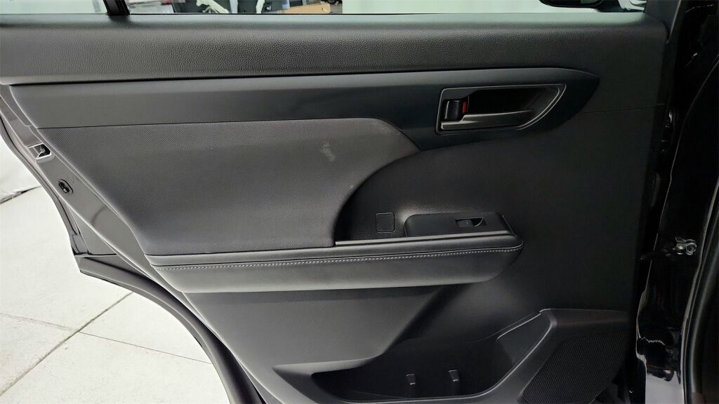 2023 Toyota Highlander L Laurel MD