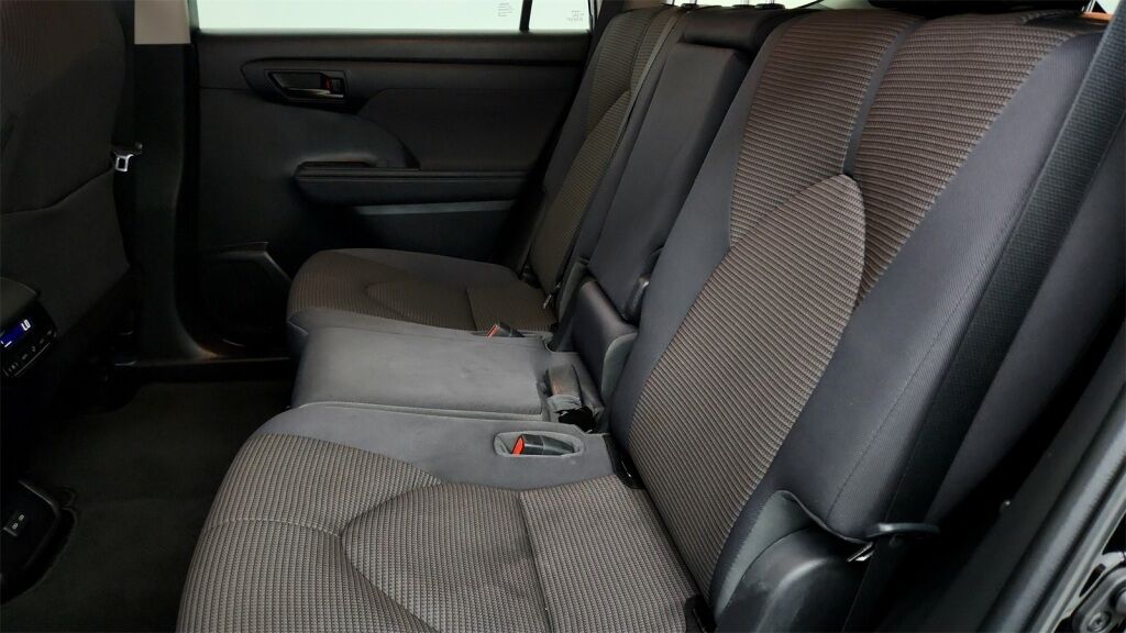 2023 Toyota Highlander L Laurel MD