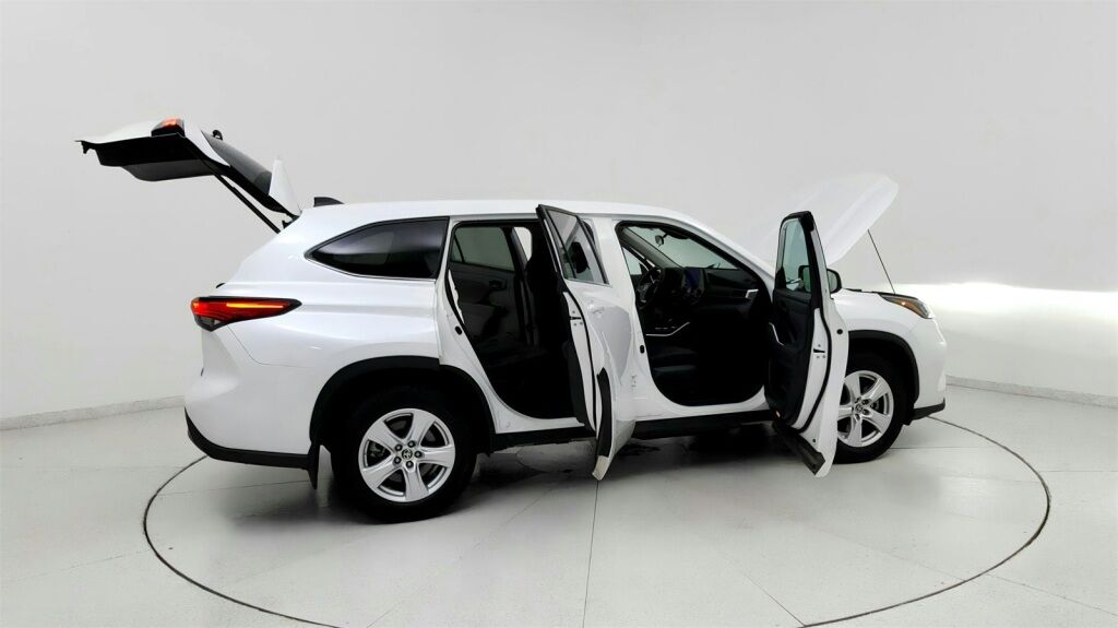 2023 Toyota Highlander L Laurel MD