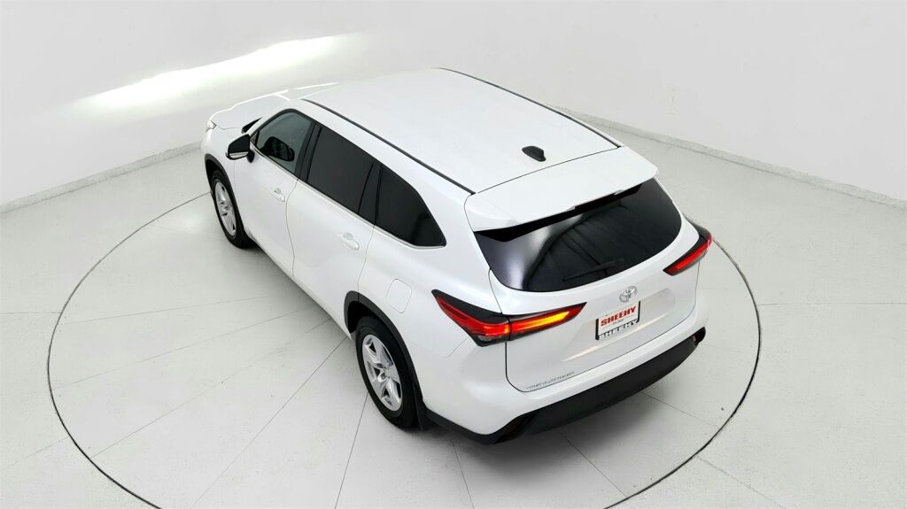 2023 Toyota Highlander L Laurel MD