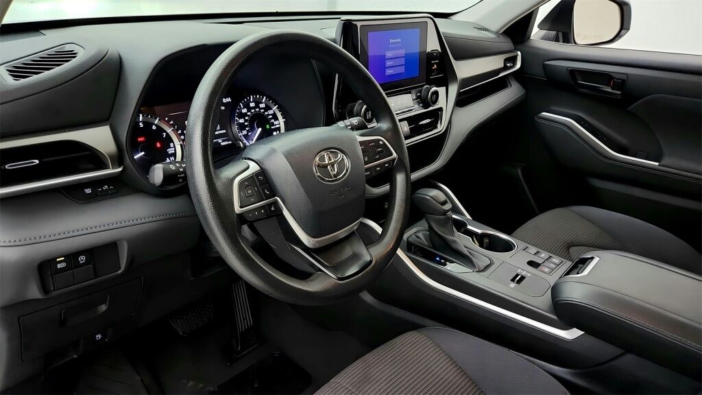 2023 Toyota Highlander L Laurel MD