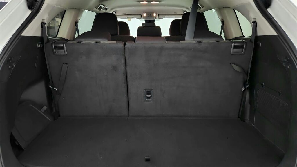 2023 Toyota Highlander L Laurel MD