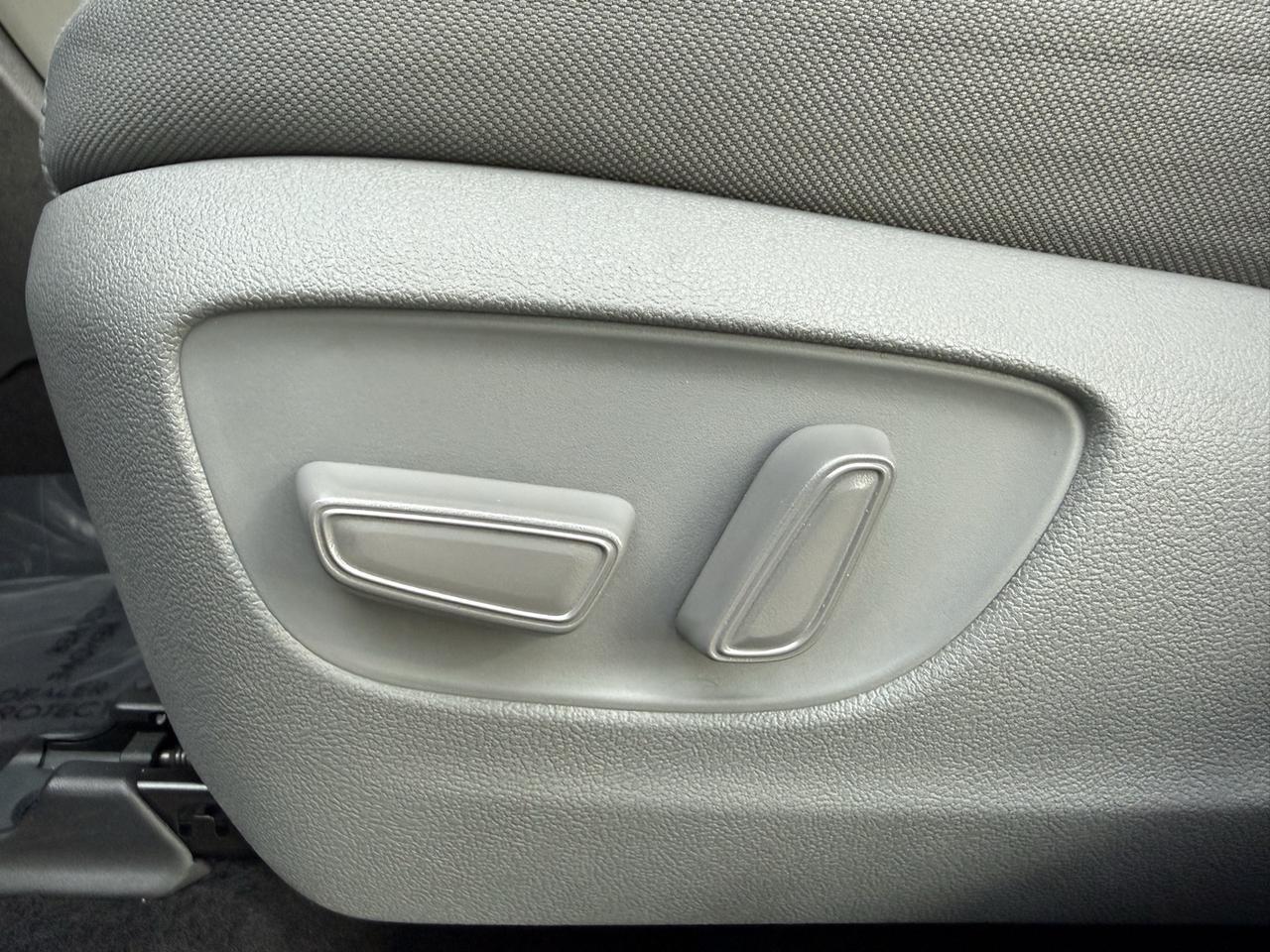 2023 Toyota Highlander L Stafford VA