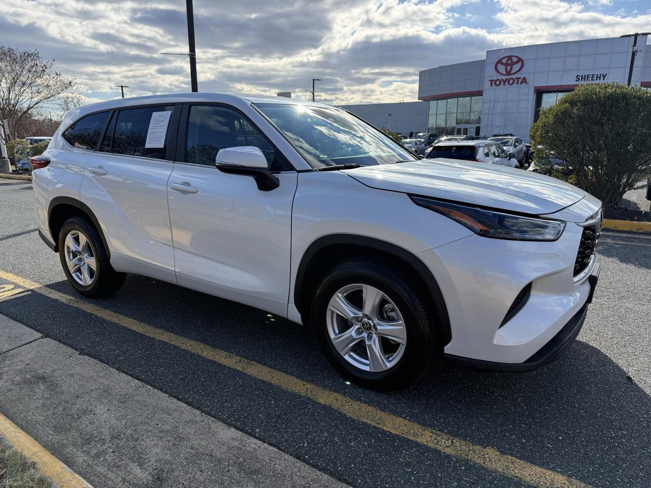 2023 Toyota Highlander L