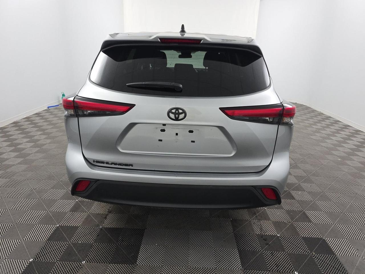 2023 Toyota Highlander L Stafford VA