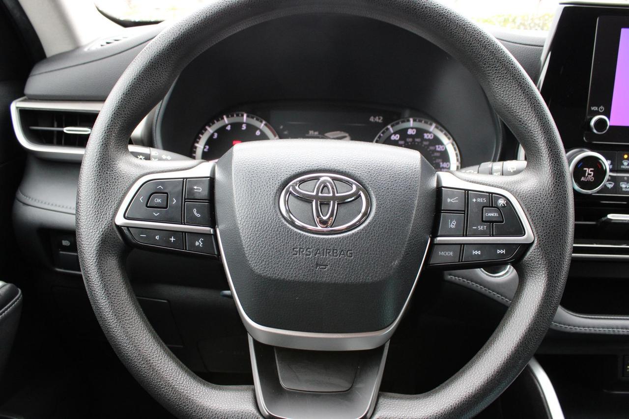 2023 Toyota Highlander L Stafford VA