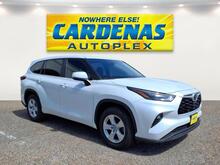 2023_Toyota_Highlander_LE_ McAllen TX