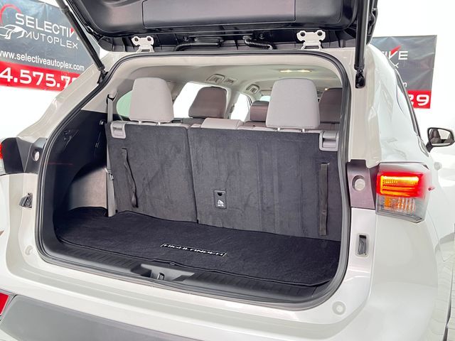2023 Toyota Highlander LE Carrollton TX