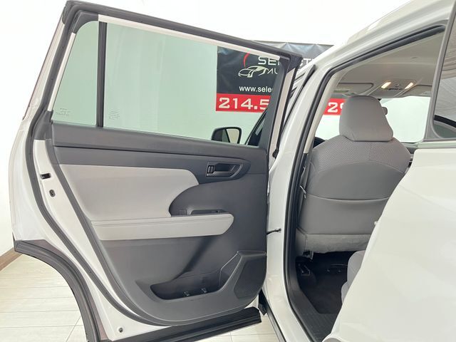 2023 Toyota Highlander LE Carrollton TX