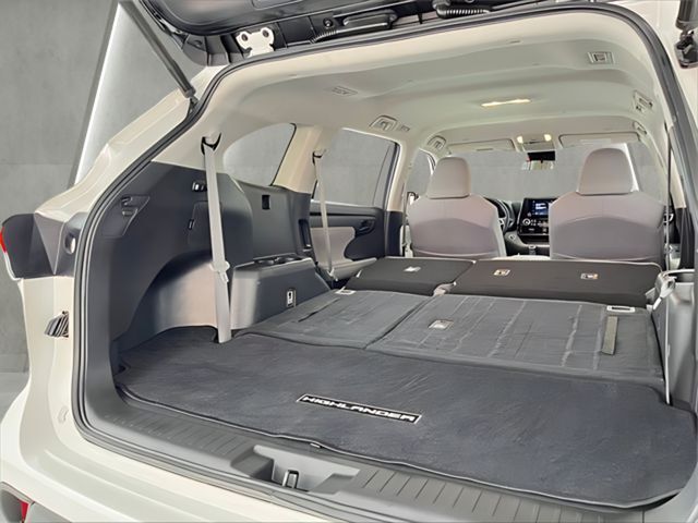 2023 Toyota Highlander LE Carrollton TX