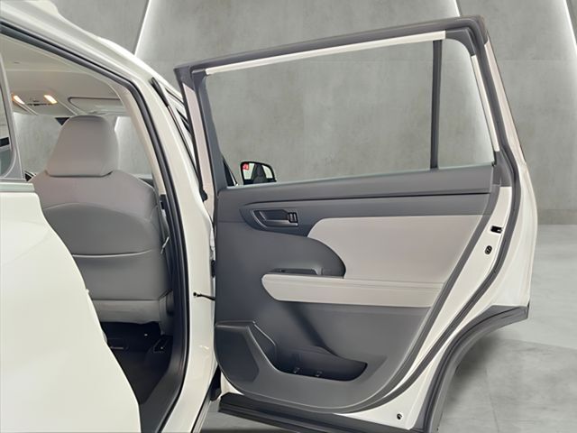 2023 Toyota Highlander LE Carrollton TX