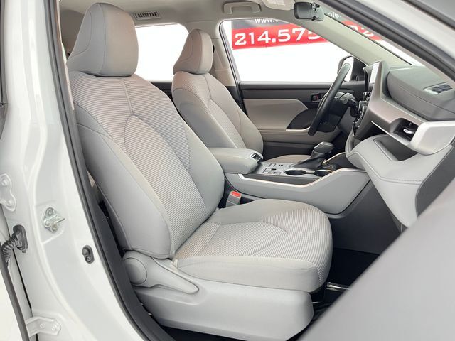2023 Toyota Highlander LE Carrollton TX