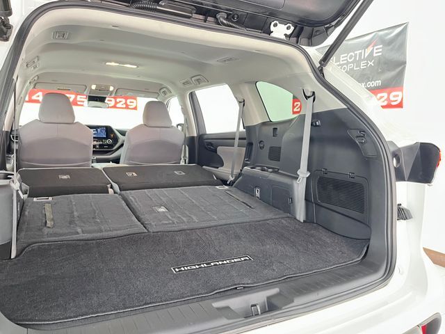 2023 Toyota Highlander LE Carrollton TX