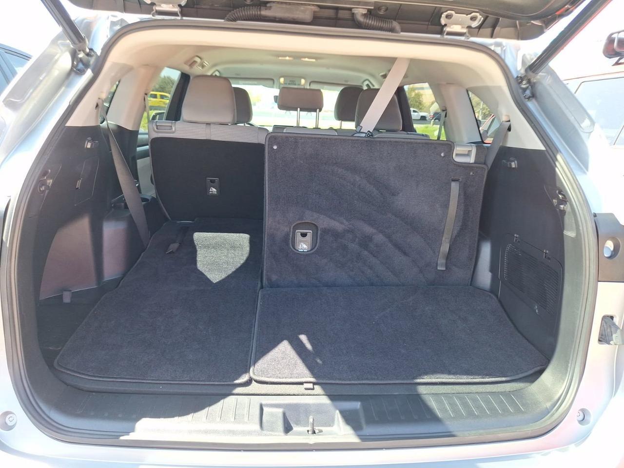 2023 Toyota Highlander LE Hurst TX