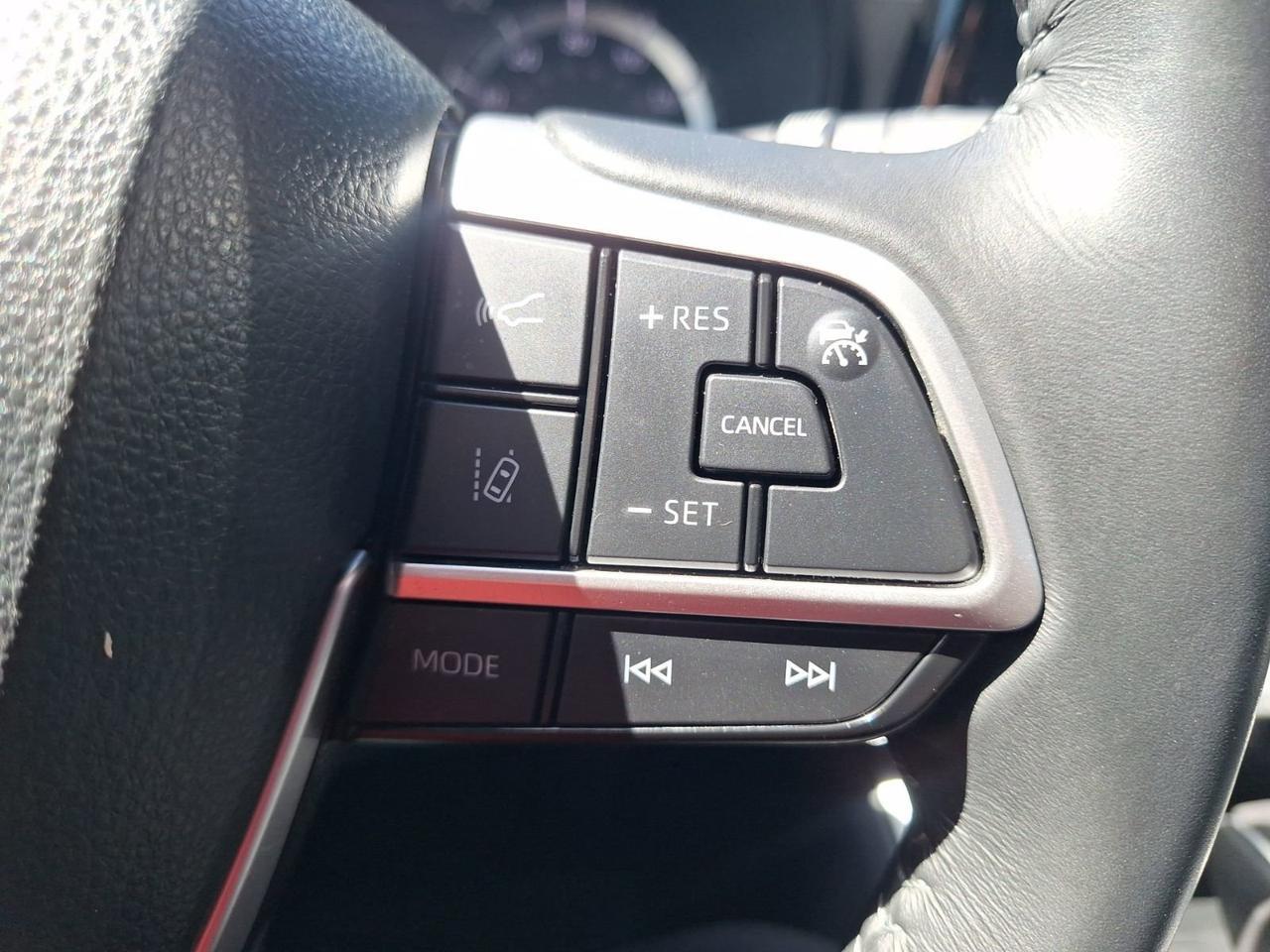 2023 Toyota Highlander LE Hurst TX