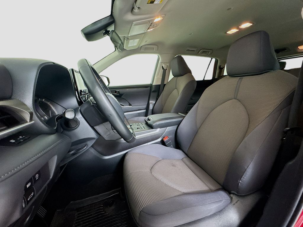 2023 Toyota Highlander LE Kennewick WA