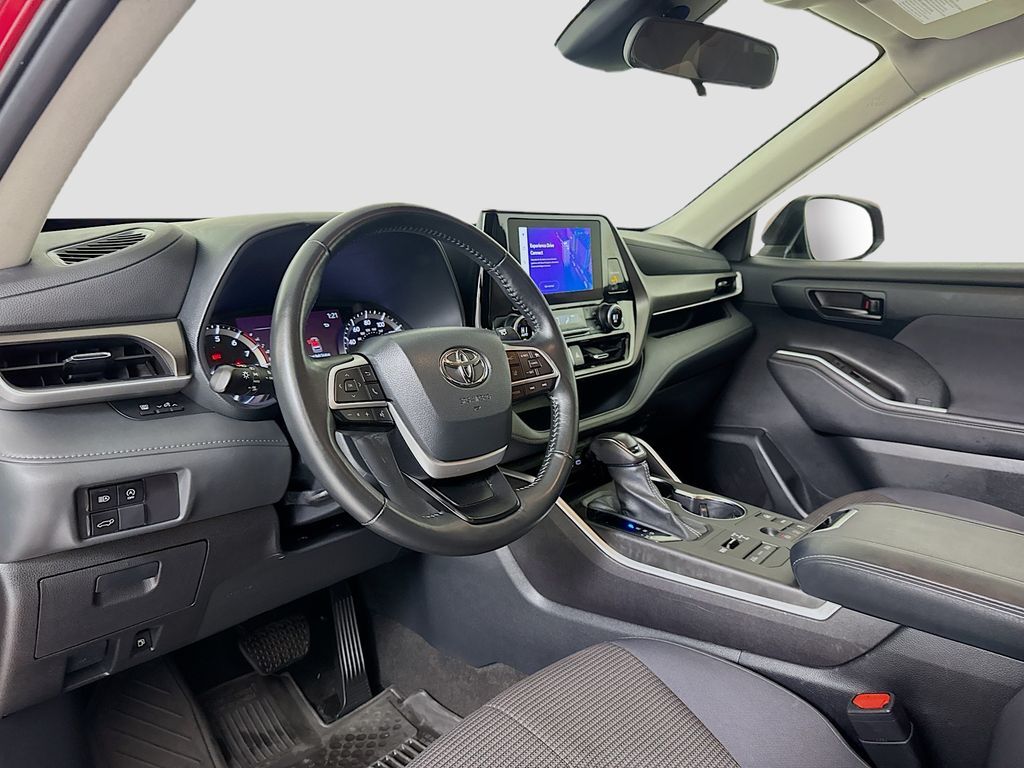 2023 Toyota Highlander LE Kennewick WA