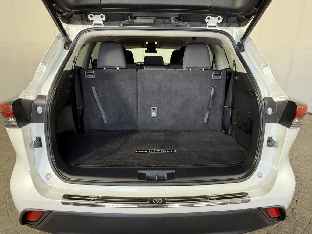 2023 Toyota Highlander LE Maumee OH