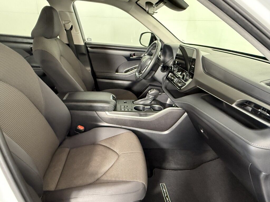 2023 Toyota Highlander LE Maumee OH