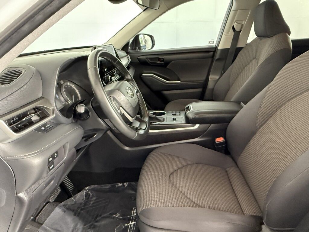 2023 Toyota Highlander LE Maumee OH