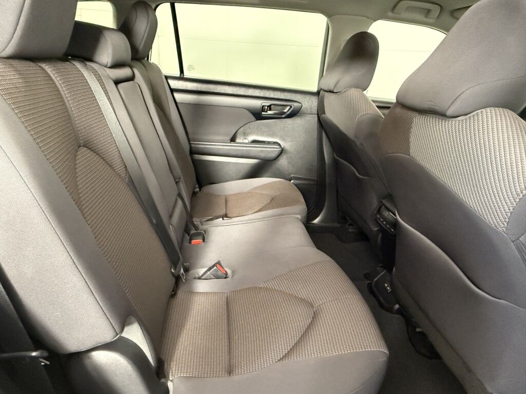 2023 Toyota Highlander LE Maumee OH