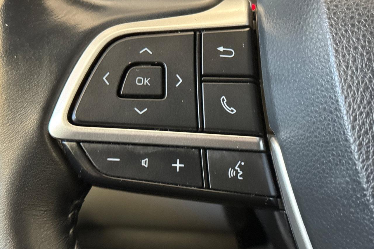 2023 Toyota Highlander LE Roseville CA