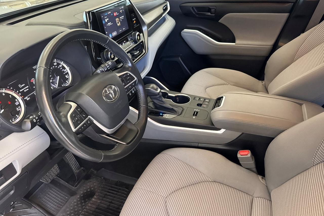 2023 Toyota Highlander LE Roseville CA
