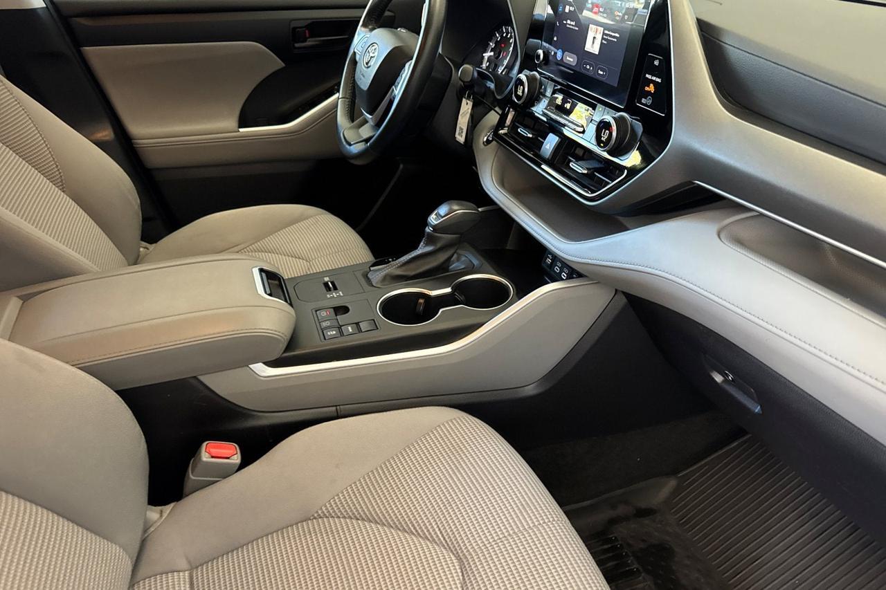 2023 Toyota Highlander LE Roseville CA