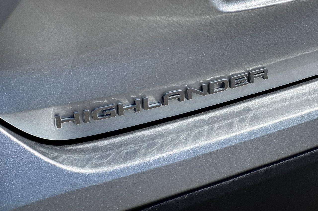 2023 Toyota Highlander LE Roseville CA