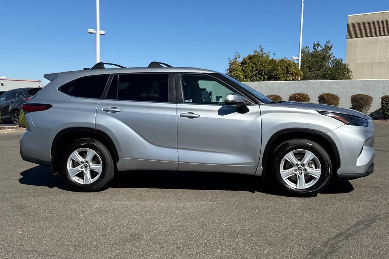 2023 Toyota Highlander LE Roseville CA