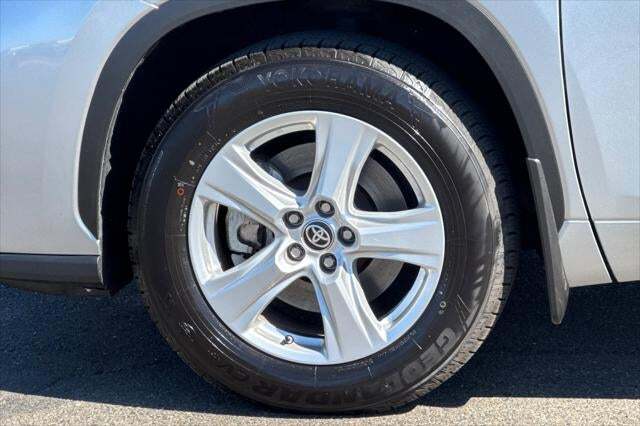 2023 Toyota Highlander LE Roseville CA
