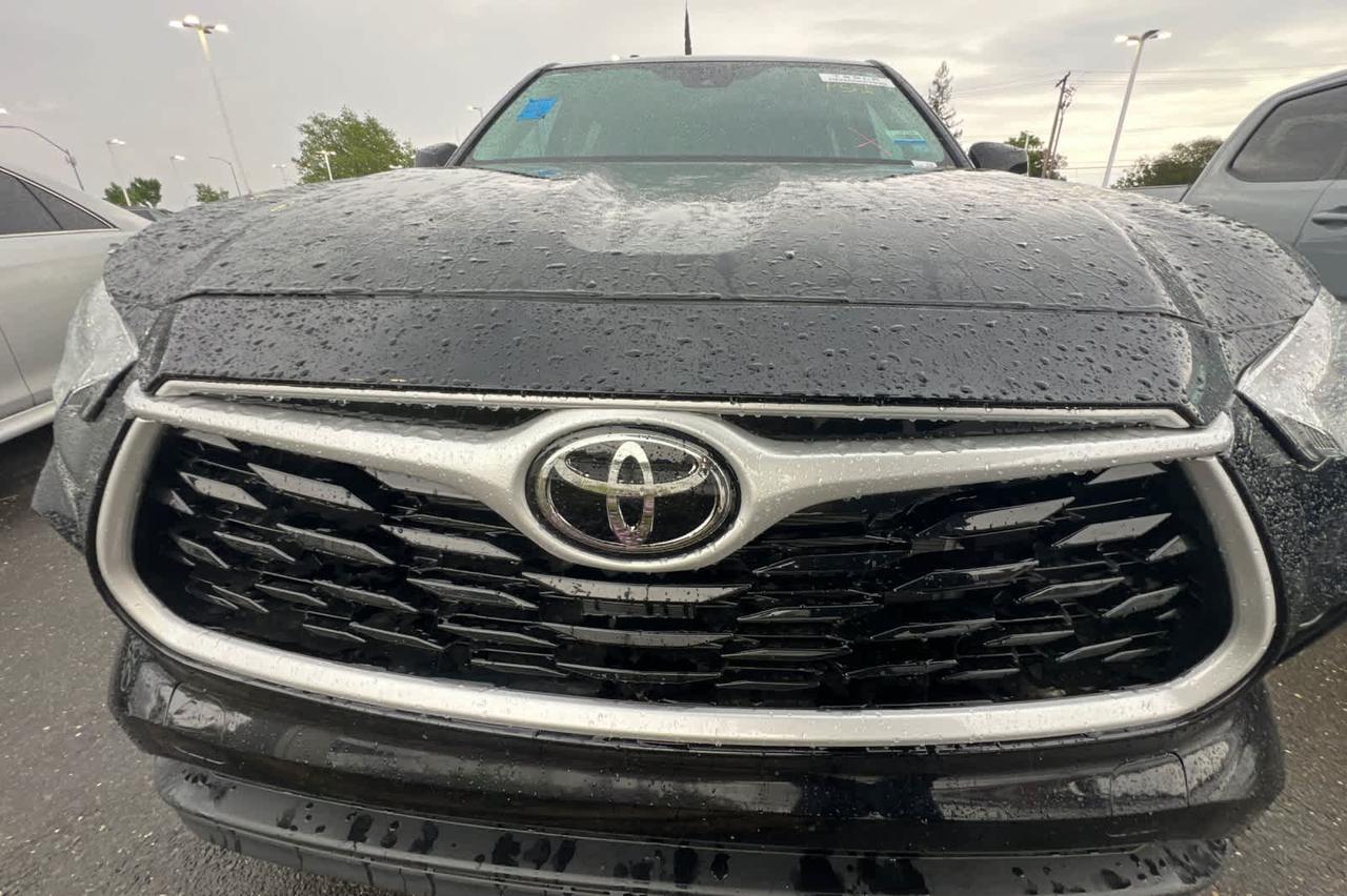 2023 Toyota Highlander LE Roseville CA