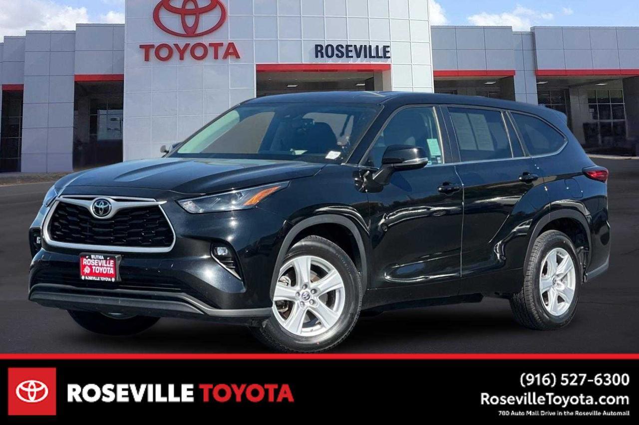 2023 Toyota Highlander LE